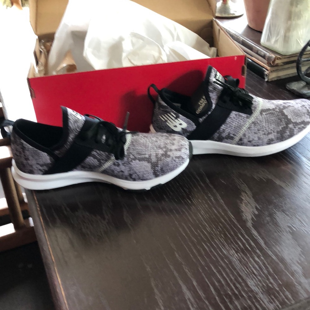 New Balance Shoes Training Fashionable Size 6 NWT